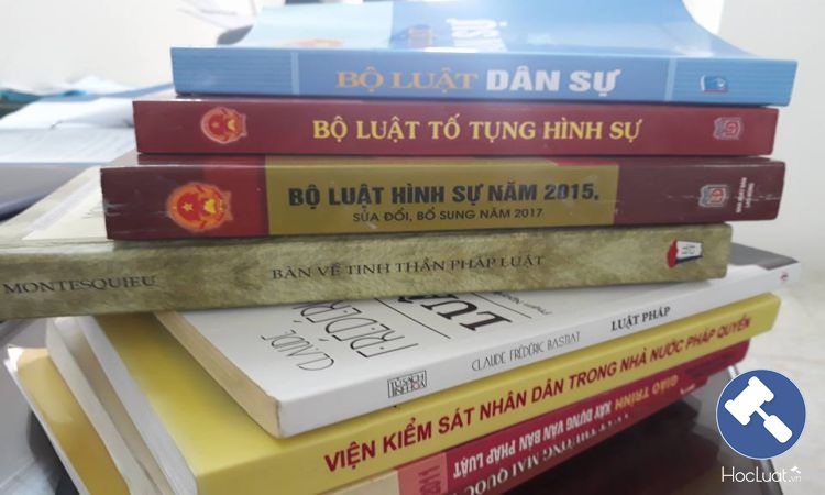 Sách luật: Cẩm nang cho sinh viên và chuyên gia pháp lý Sách luật: Cẩm nang cho sinh viên và chuyên gia pháp lý