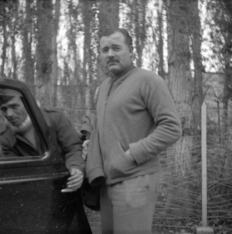 Top những tác phẩm được yêu thích nhất của nhà văn Ernest Hemingway